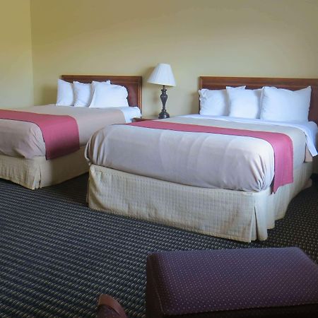 Travelodge By Wyndham Stratton Zewnętrze zdjęcie