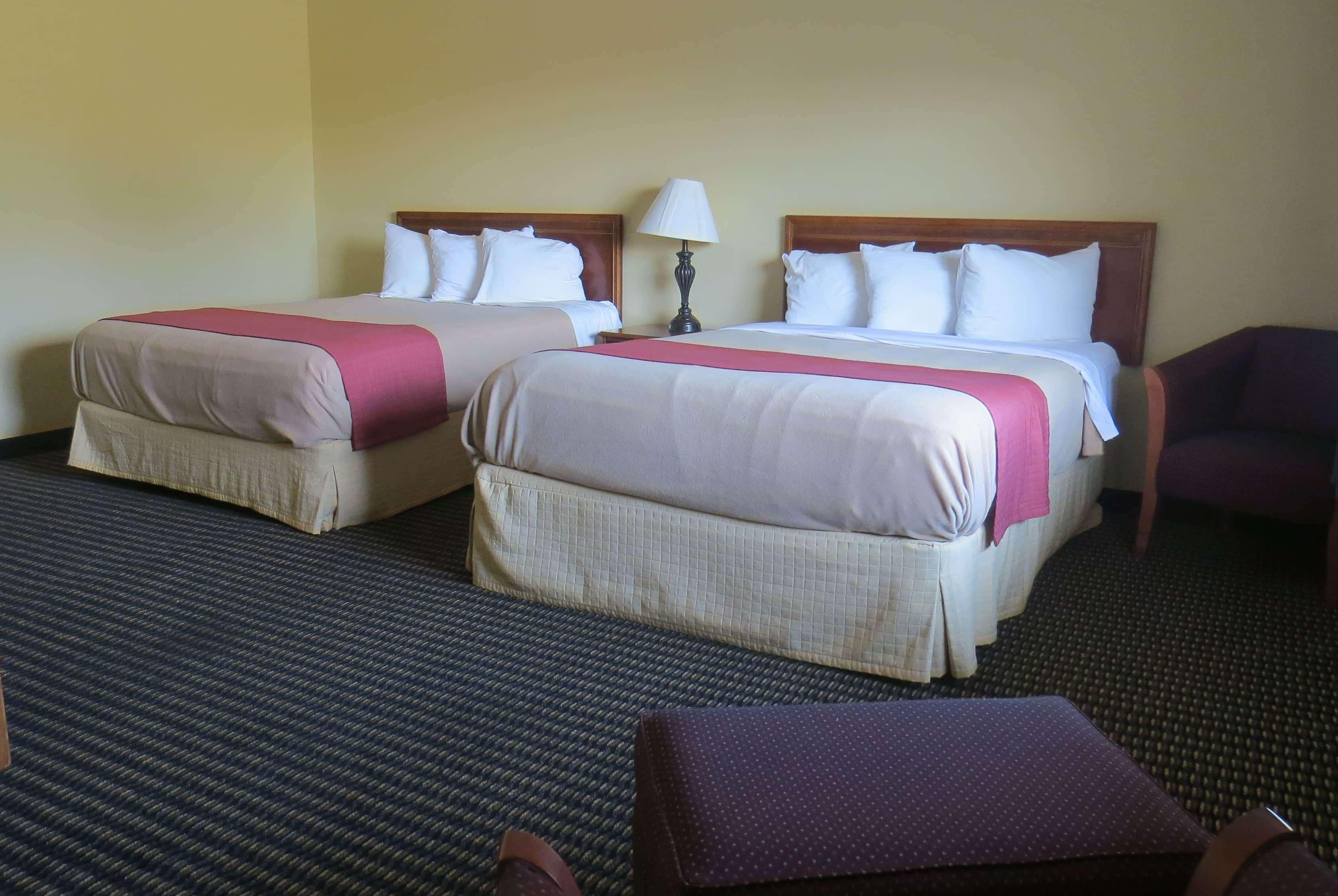 Travelodge By Wyndham Stratton Zewnętrze zdjęcie