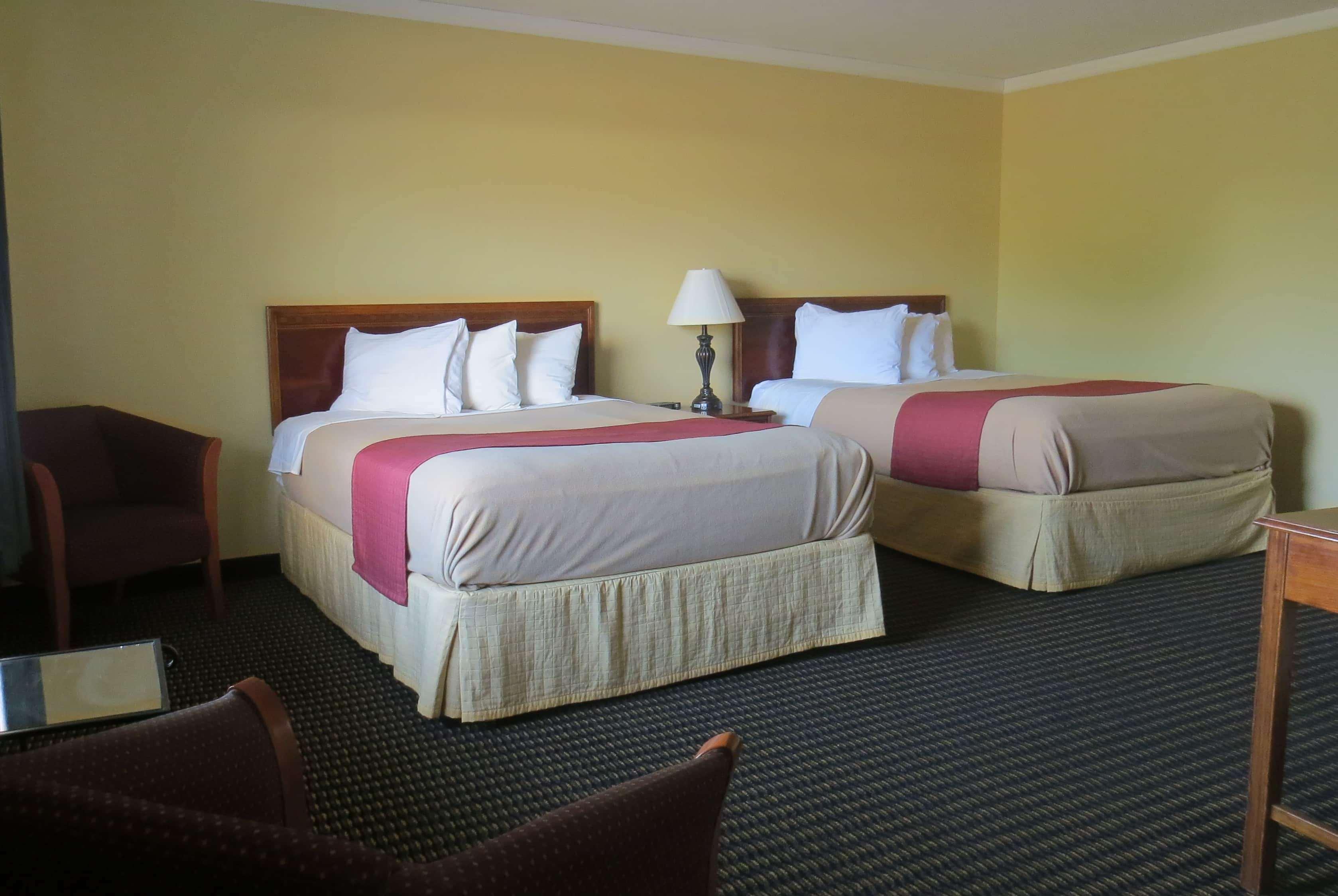 Travelodge By Wyndham Stratton Zewnętrze zdjęcie
