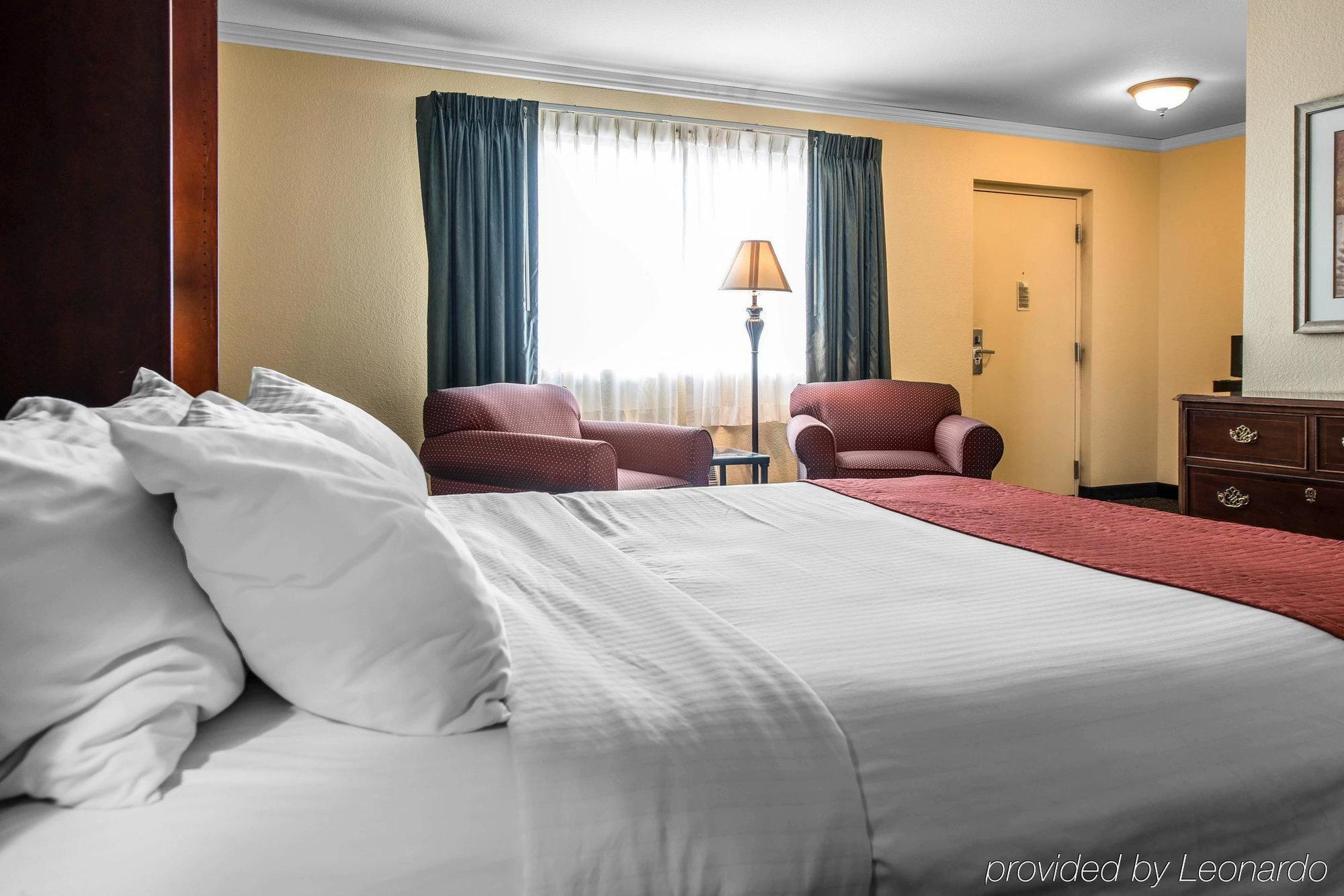 Travelodge By Wyndham Stratton Zewnętrze zdjęcie