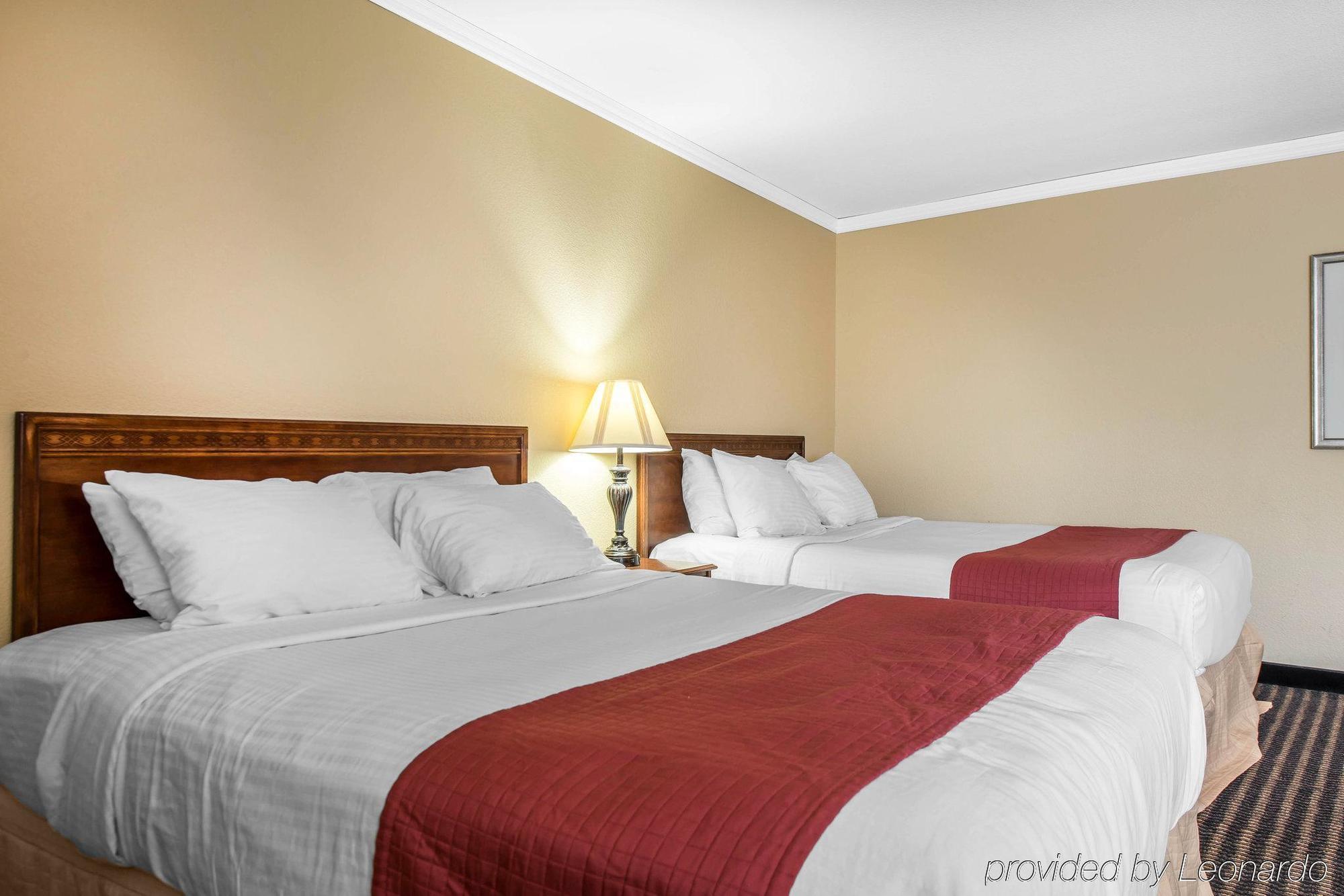 Travelodge By Wyndham Stratton Zewnętrze zdjęcie