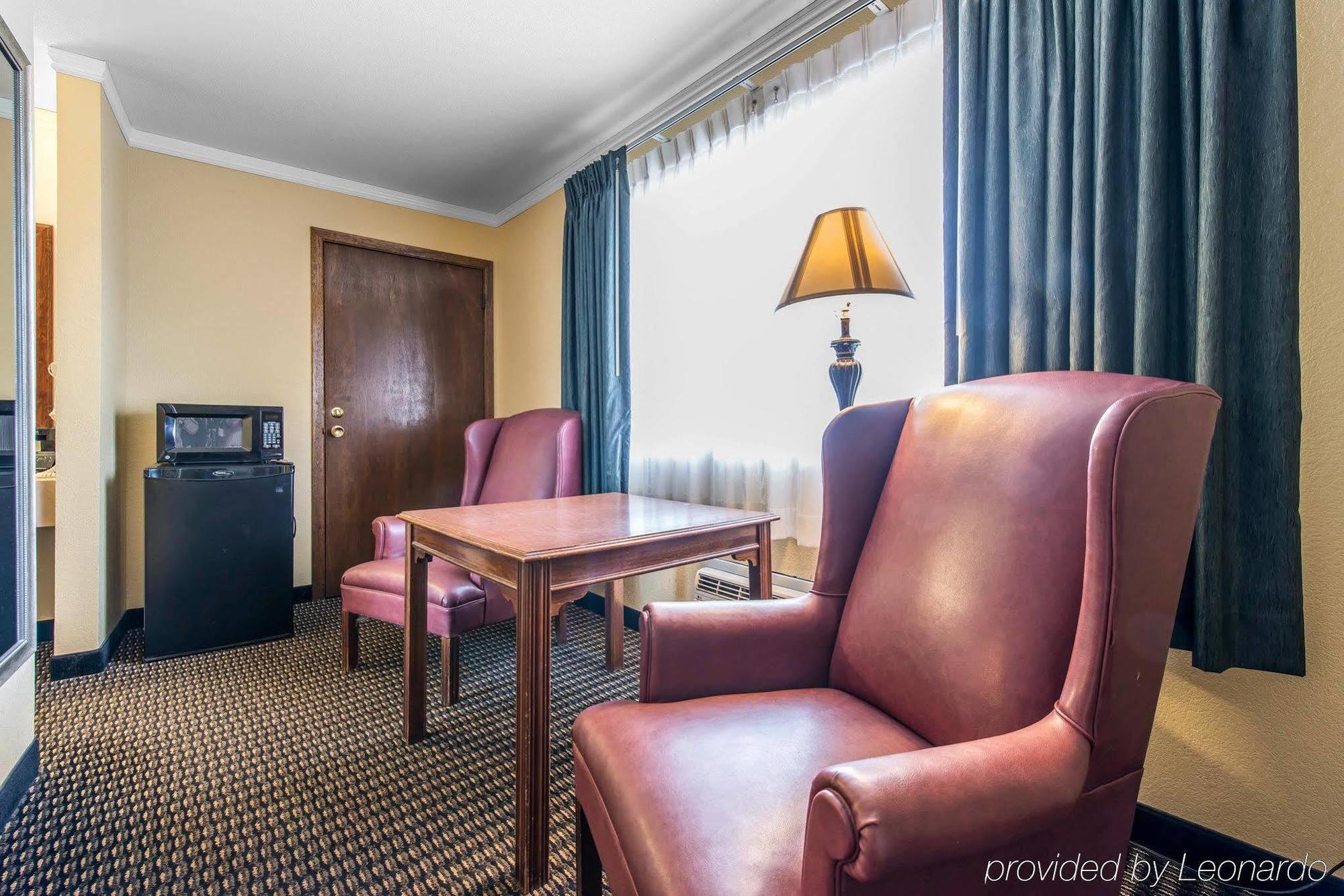 Travelodge By Wyndham Stratton Zewnętrze zdjęcie