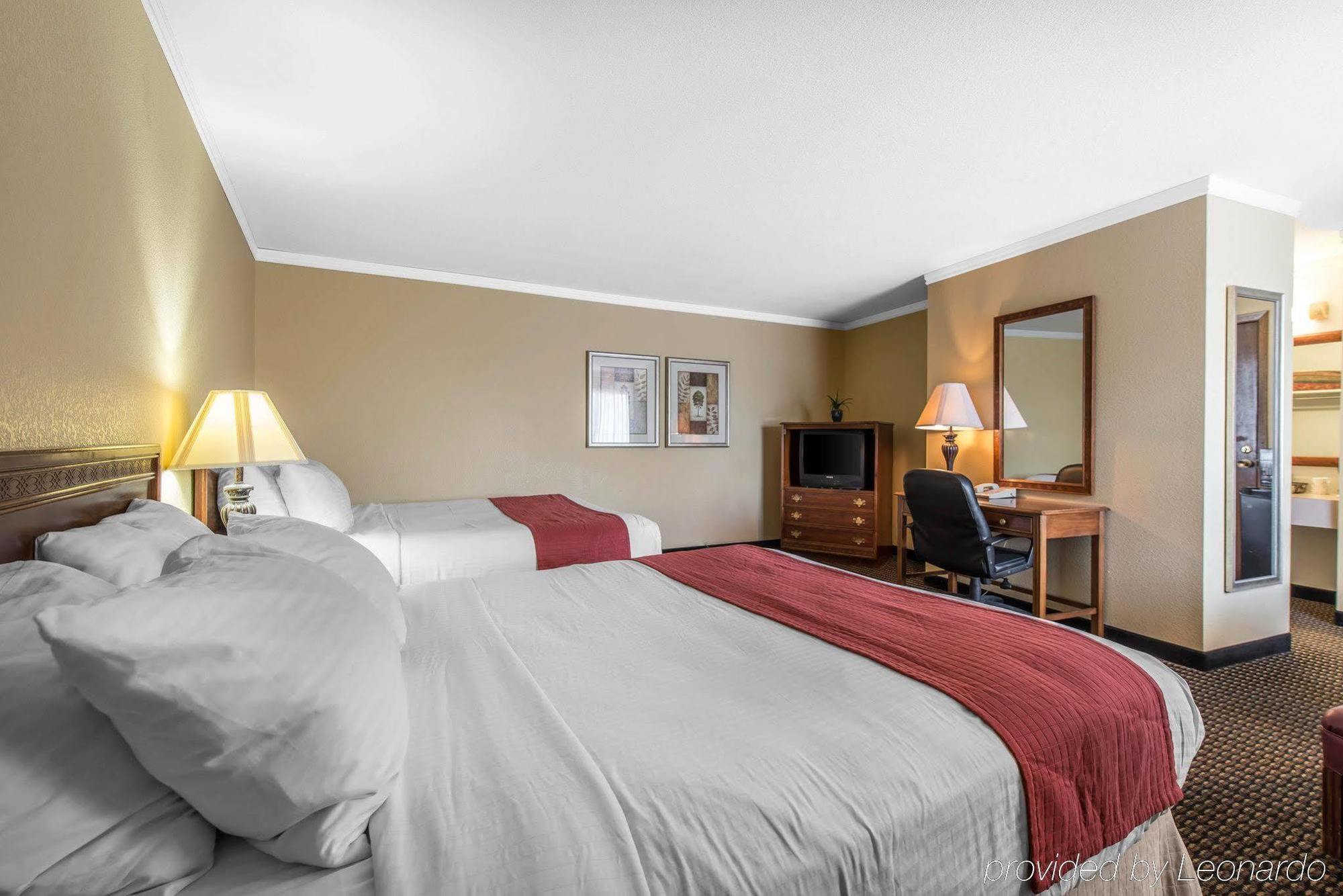 Travelodge By Wyndham Stratton Zewnętrze zdjęcie