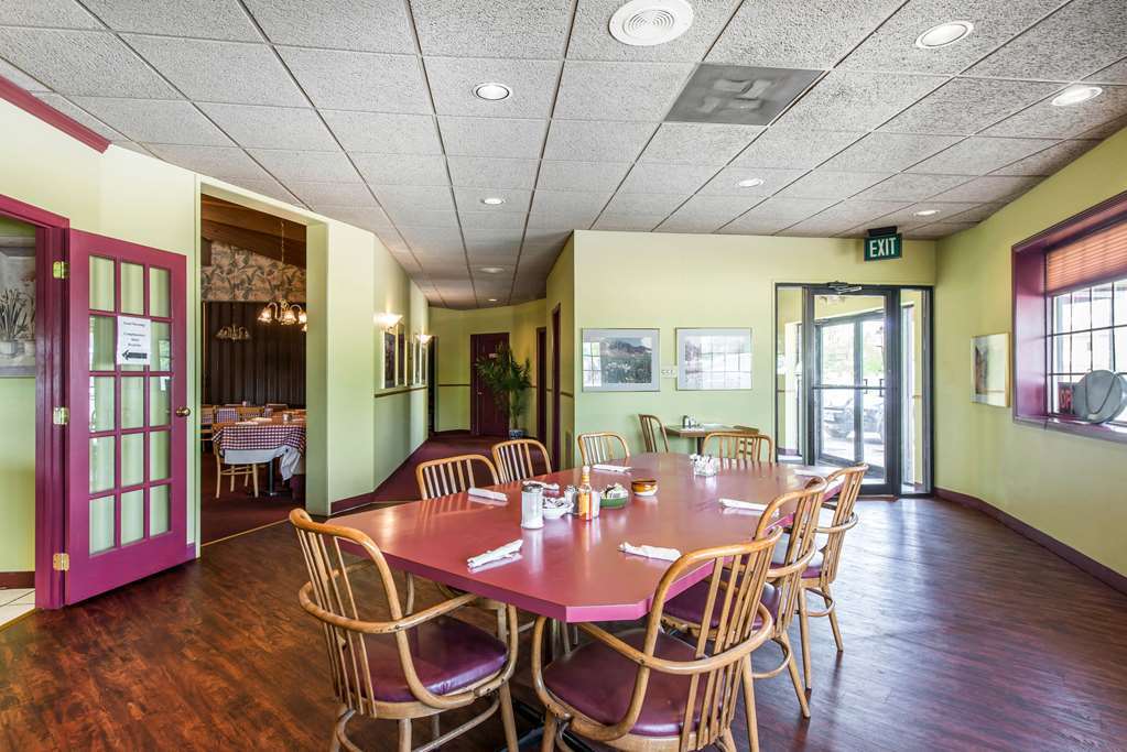 Travelodge By Wyndham Stratton Restauracja zdjęcie